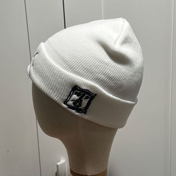 Brand New!! Sad/dead face beanie - Picture 2 of 6